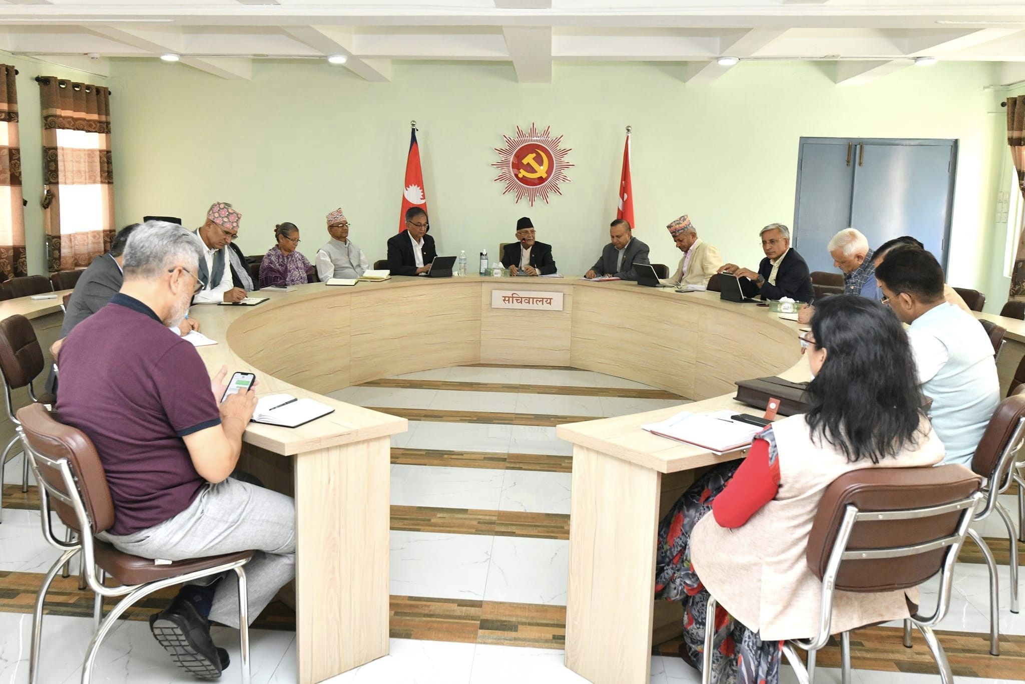 एमालेले गर्‍यो नेताहरूको जिम्मेवारी हेरफेर [सूचीसहित]